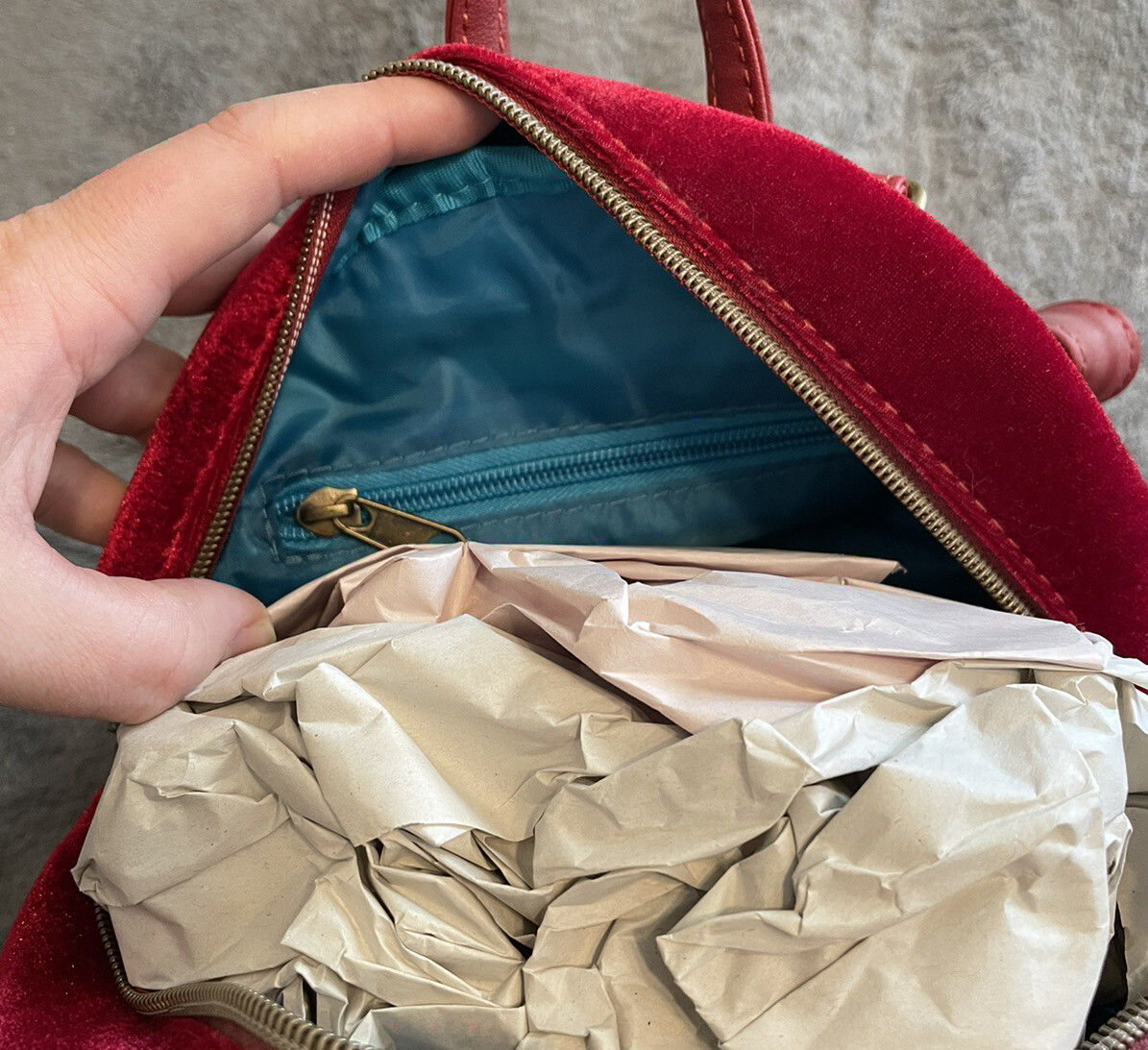 Hot Topic Evil Queen Disney Villain Red Velvet Loungefly Mini