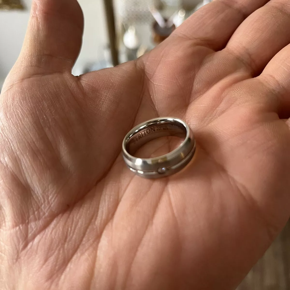 Triton Tungsten carbide Tc. 850 ring. Single diamond wedding ring