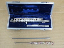 Bundy Piccolo Silver Tone Flute with Hard Case & Cleaning Rod
