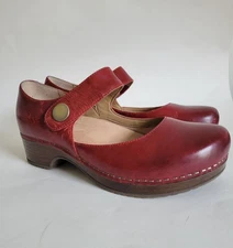 Dansko Red Waxy Mary Jane Leather Clogs size 38 burnished boho Comfort Distresse