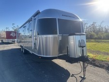 2017 Airstream Classic 30RB