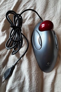 Logitech T BC21 Trackball Mouse 810 000767 Wired USB 4 Button 400DPI Gray/Red
