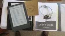 E-Reader Amazon Original Kindle DX - Model D00801 - SN B009 - 9.7" Large Display