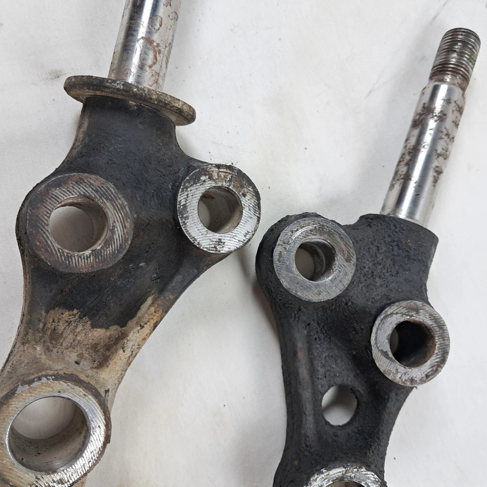 PAR de eje de soporte de brazo de control inferior delantero izquierdo/derecho - Toyota Camry/Lexus es250 Foto 4 de 4