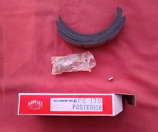 Piaggio Ape 175 AD1 serie ganasce freni posteriori completi di ribattini