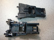 AMP 145381-2 URM Fastener Retention Module Plastic w/Screws NEW 2/PKG