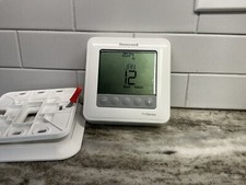 Honeywell Home TH621OU2001 Programmable Thermostat