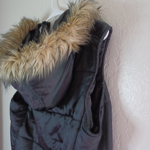 LFL 1982 Hooded Vest Womens Size Large Black Faux Fur Hood Full Zip Button - Picture 5 of 17