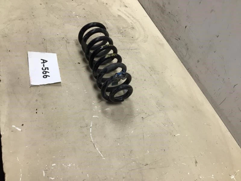 Cadillac CTS 2008 2014 suspensión trasera lado izquierdo o derecho muelle helicoidal OEM+ Foto 3 de 4