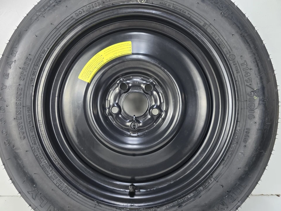 KIT NEUMÁTICO DE REPUESTO 16 CON JACK PARA DONUT SUBARU IMPREZA 2012-2016 Foto 3 de 4