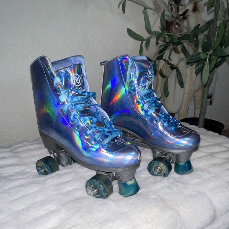 Holographic Blue Quad Roller Skates Size 8 Stylish Shiny Metallic Finish