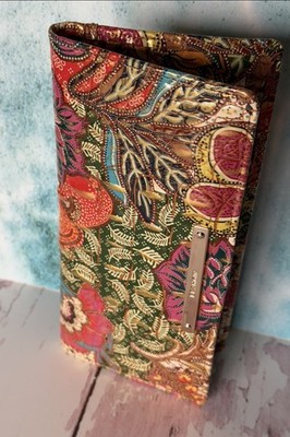 HARDTOFIND BRAHMIN ADY MARKETPLACE WALLET NWT FRUIT FLORAL
