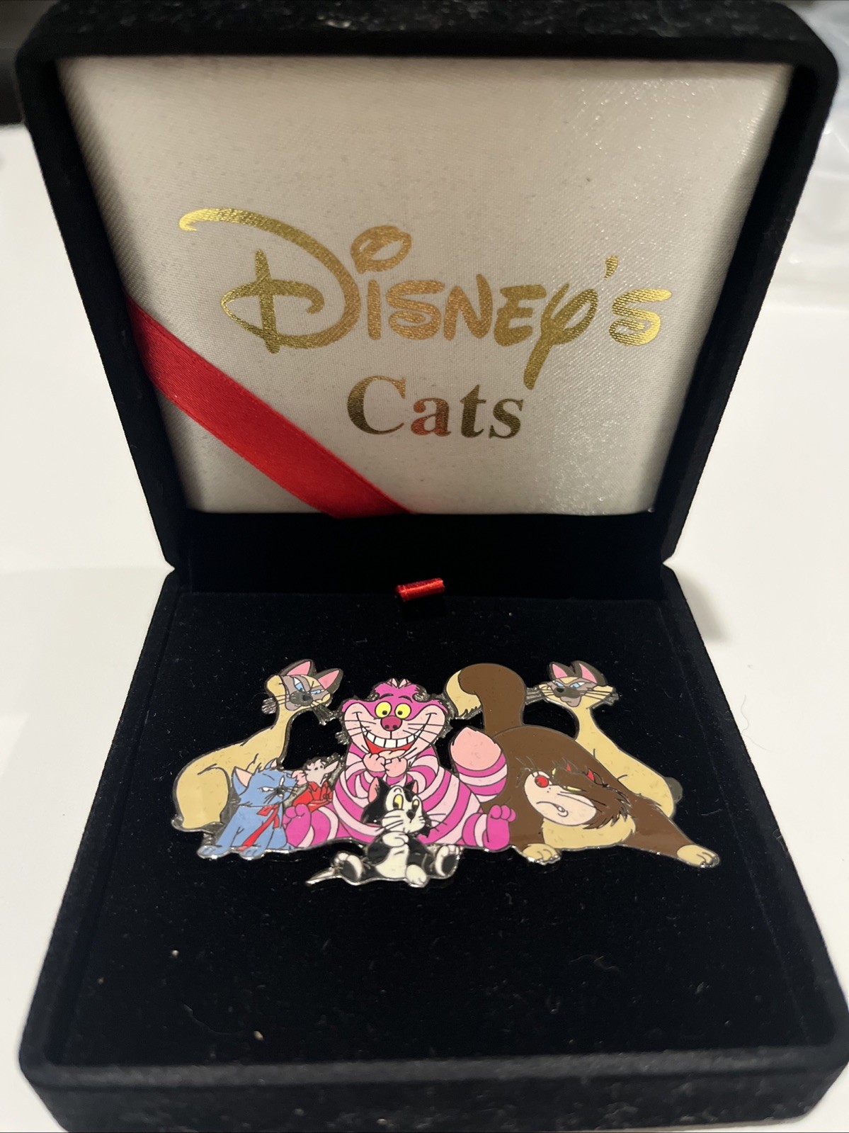 Disney Pin Trading Pin Disney Cats LE New On Card MINT v50