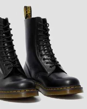 New Made in England Vintage Dr Martens 10 Hole Unisex Boots - Black - Size UK 7