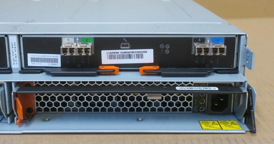 IBM System Storage DS8000 2107-D02 24x 2.5" Bay 2x Controller 24x 600GB 15K HDD - Image 3 of 4