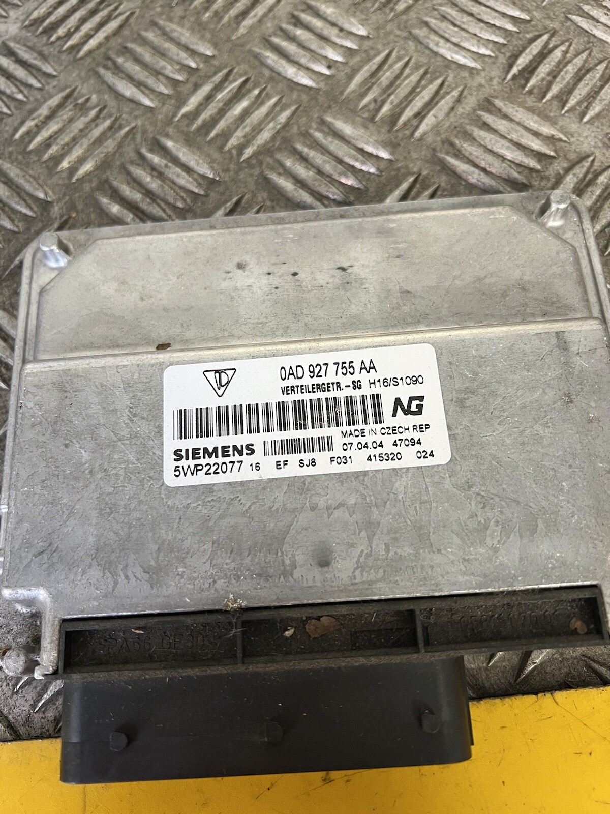 Picture 2 of 4