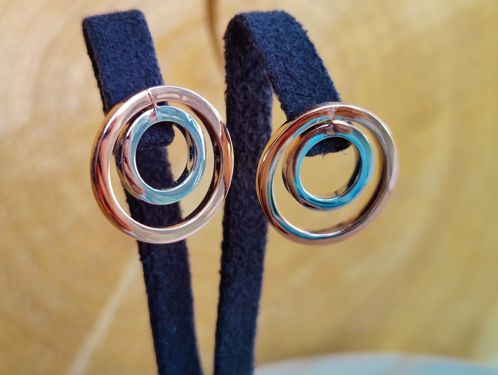 Solid 9ct Rose White Gold Double Circle Earrings … - image 8