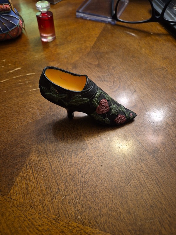 Pin Cushion Black and Floral Heeled Resin Shoe