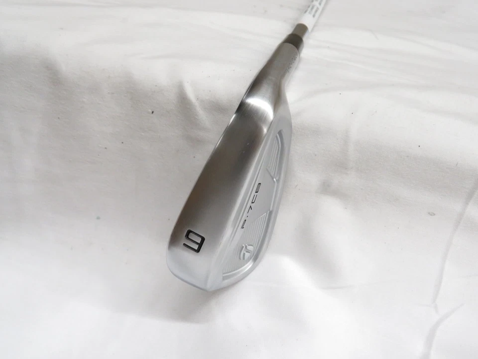 Used TaylorMade P-7CB Single 9 Iron Dynamic Gold 120 X100 Extra Stiff Steel X - Image 2 of 4