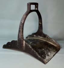 Antiker massiver deutscher Metallpferde-Steigb&uuml;gel