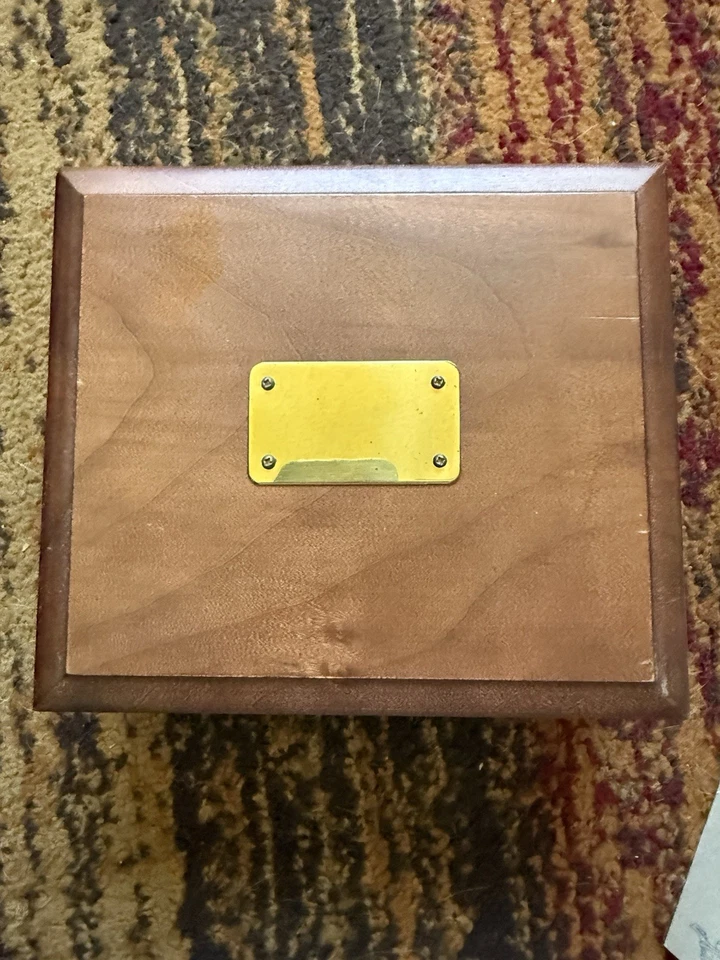 -Sterling-Vntg. Copos de acampamento George Washington da International prata/caixa e livro - Imagem 4 de 4