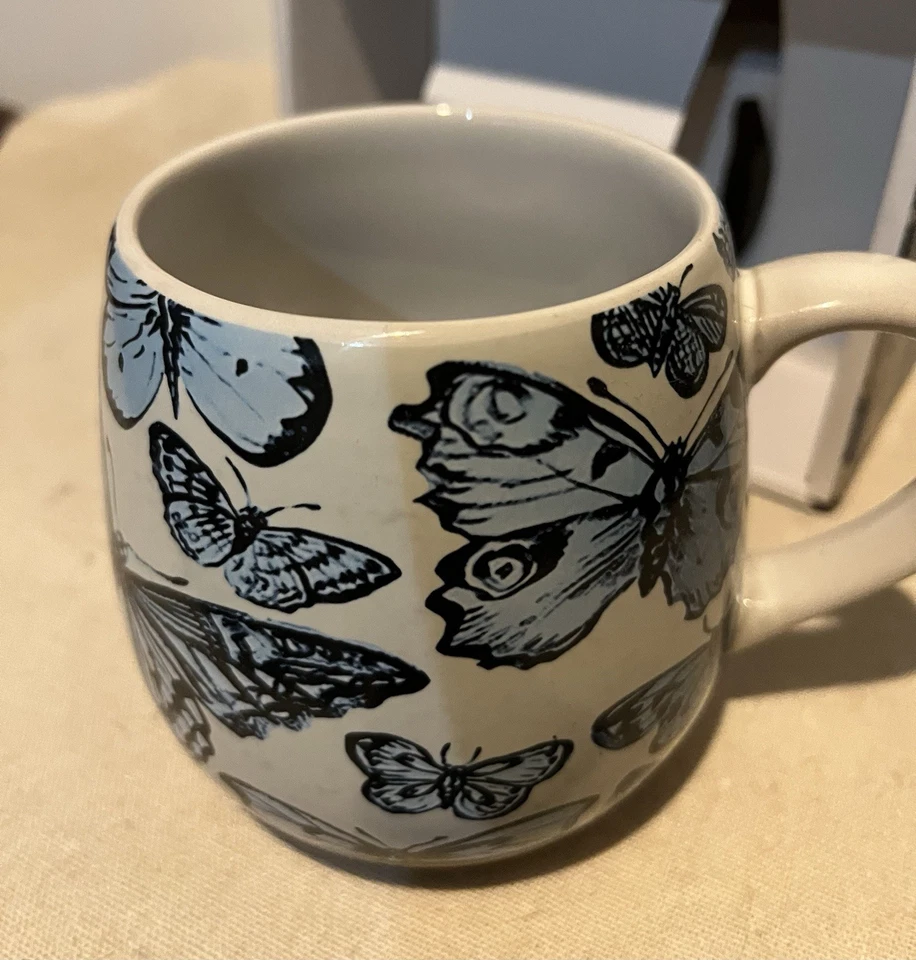 David Bromley Robert Gordon - Butterfly Pottery Mug - image 2 of 4