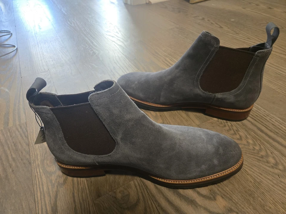 Bota Chelsea Berkshire Lug para hombre Cole Haan gris (turbulencia) gamuza EE. UU. 11,5 Foto 3 de 4