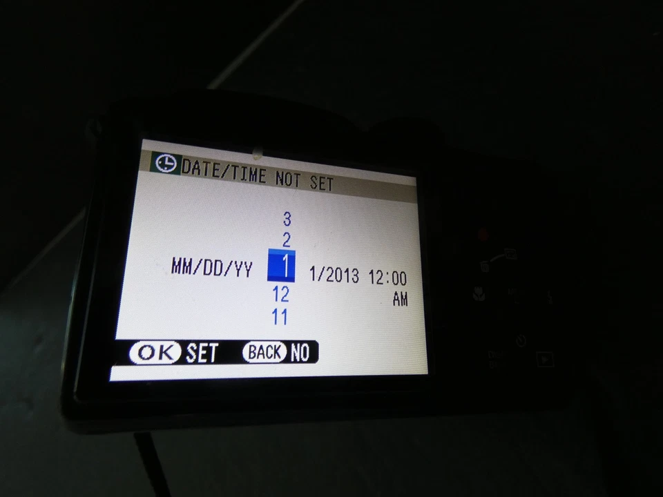 FUJI DIGITAL CAMERA FINEPIXS FINEPIX S 16MP 30X ZOOM S4830 - Image 3 of 4