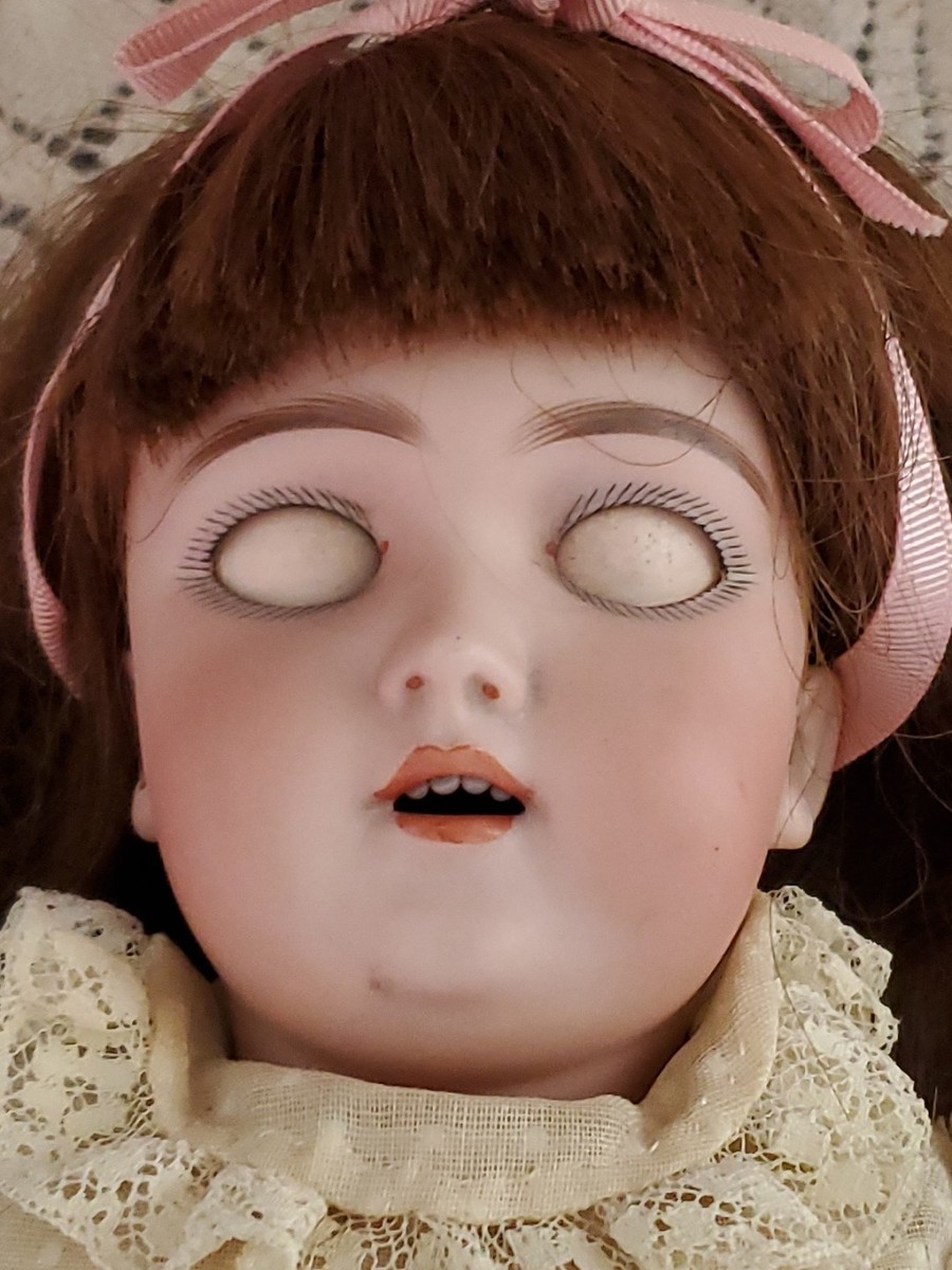 Antique Heinrich Handwerck 109 7 1/2 German Bisque Doll, 17