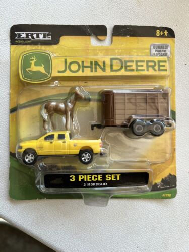 2006 John Deere 3 Piece Truck And Horse Set - Picture 2 of 4