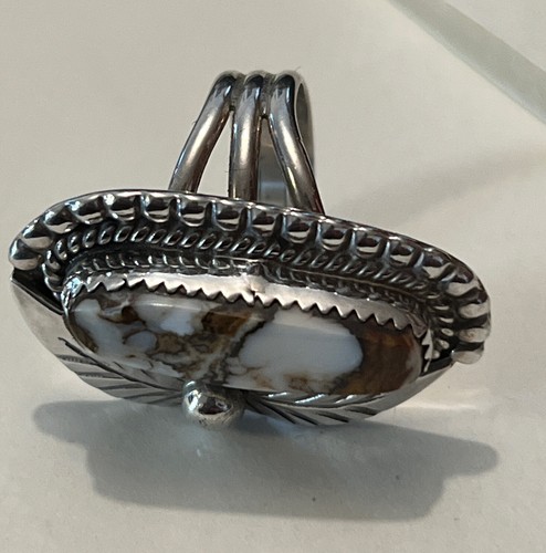 Gorgeous ! NAVAJO STERLING ETCHED Leaf ELONGATED WILD HORSE SIZE 7 - Picture 5 of 6