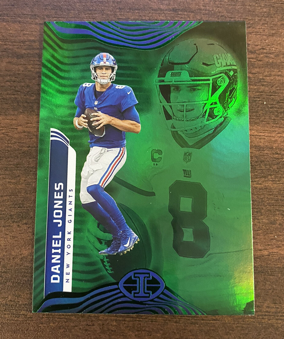 2022 Panini Illusions Daniel Jones #73 Green Parallel New York Giants