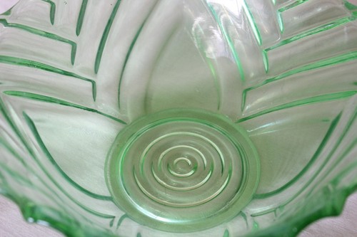 Art Deco Green Glass Bowl by Val Saint Lambert - Picture 5 of 5