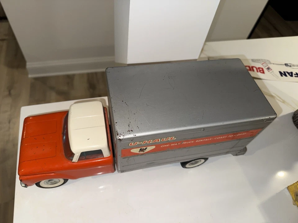 Vintage Nylint Ford U-Haul Rental Van Moving Box Truck #8400 Pressed Steel Toy - Image 4 of 4