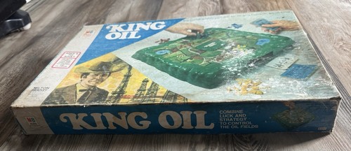 1974 KING OIL Board Game Milton Bradley 100% COMPLETE! SEE EVERY SINGLE PIECE!!! - Picture 20 of 24