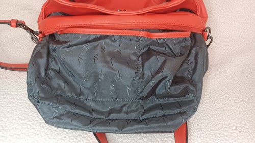 Simply Vera Wang Purse Orange/Red Multiple Pockets W/ Crossbody Strap Handbag - Picture 24 of 24