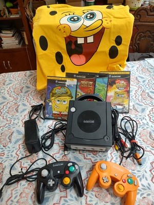 Nintendo Gamecube SpongeBob Bundle with 4 Games, 2 OEM Controllers and Extras!!