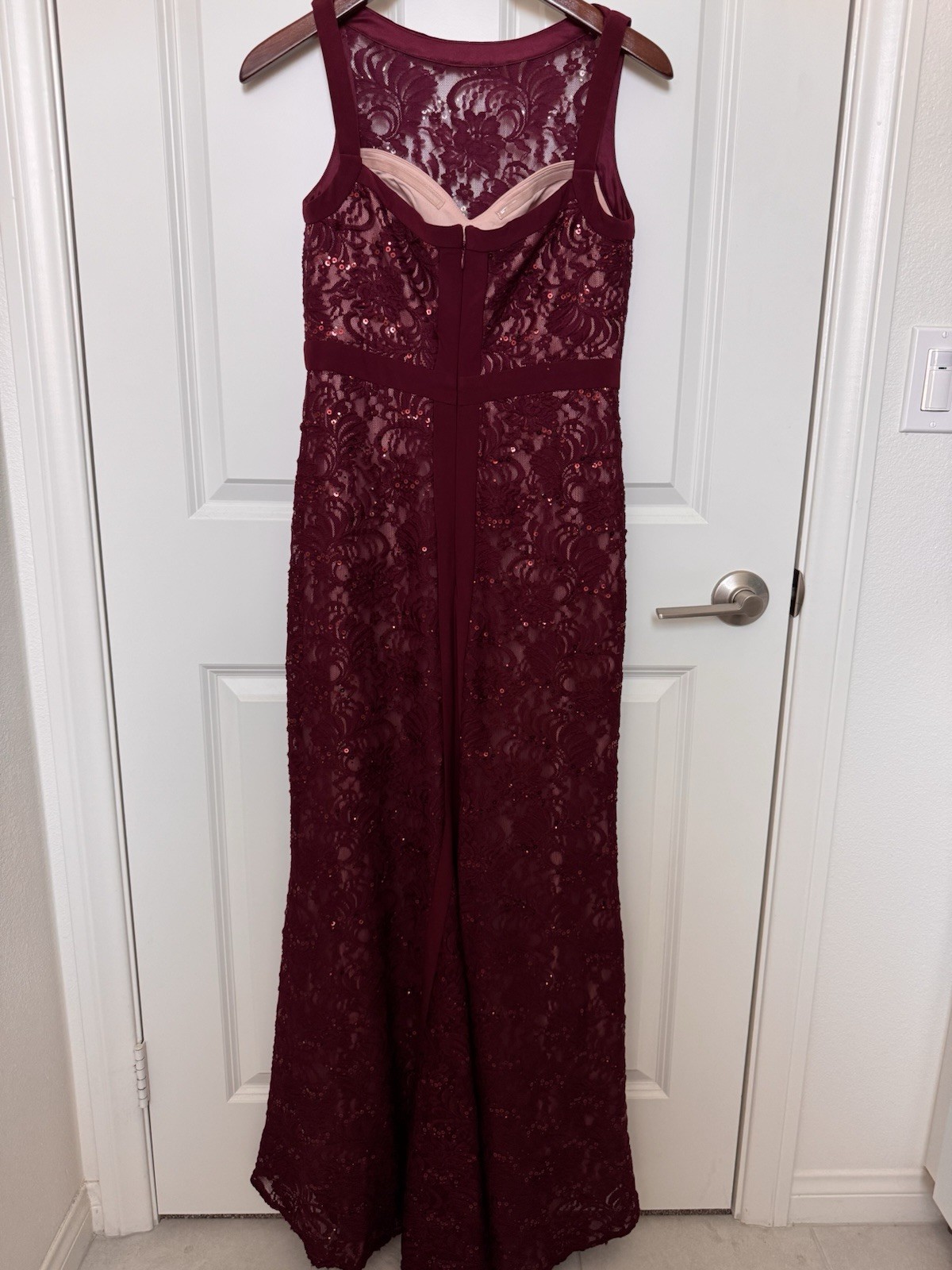 Picture 2 of 9