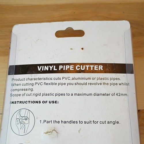 PVC Pipe Cutter 1-5/8" Cuts PVC Aluminum Plastic Plumbing Hand Tool Metal Handle - Picture 6 of 9