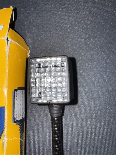 Hella 2AB-004532-021 Compact Halogen Map Light With Power Plug - Picture 3 of 5