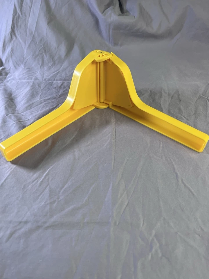 Exprimidor de limón Dreamfarm original fácil de exprimir plegable exprimidor de cítricos plano - 10 pulgadas Foto 3 de 4