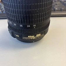 Nikon DX AF-S Nikkor 18-105mm 1:3.5-5.6G ED VR Zoom Lens (B)