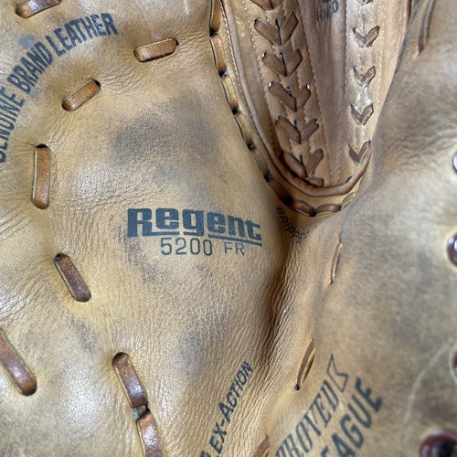 Regent 5200 FR LHT Double V Hinged Little League Approved Baseball Glove First - Picture 5 of 14