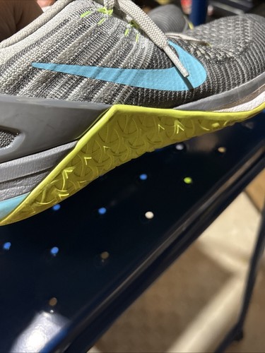 Scarpe Nike Metcon DSX Flyknit da uomo taglia 9 grigie - Foto 8 di 8