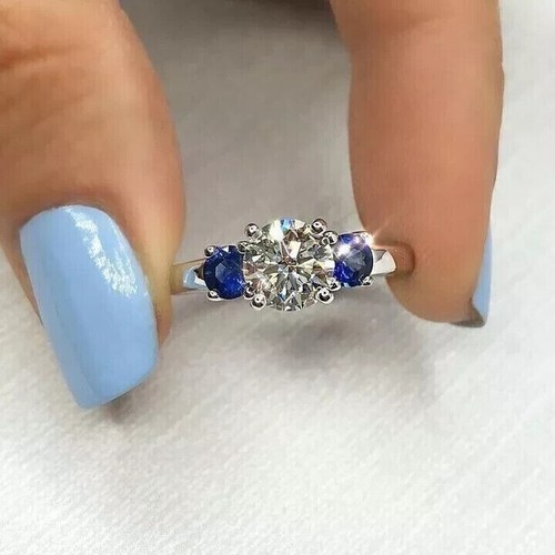 Pretty Round Cut Simulated Diamond Engagement Band Ring In 14k White Gold Plated