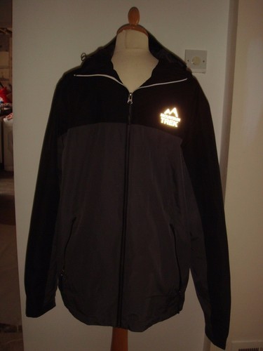 Crivit Grey \u0026 Black Mountain Trek 
