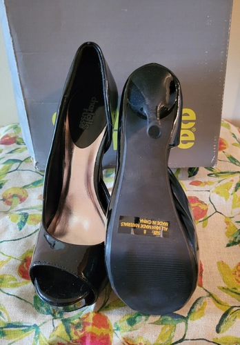 Charlotte Russe Black Patent 5" Heels sz 8 NIB - Picture 3 of 3