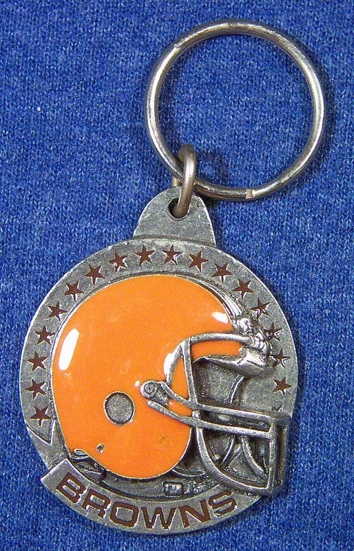 New 1991 NFL CLEVELAND BROWNS Helmet Pewter Key Ring Key Chain - Siskiyou 