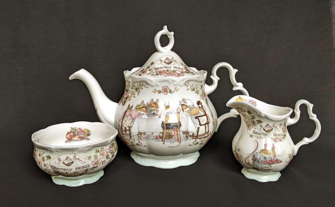 Royal Doulton Brambly Hedge Tea Set Teapot Creamer Sugar Jill Barklem