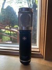 Microphone